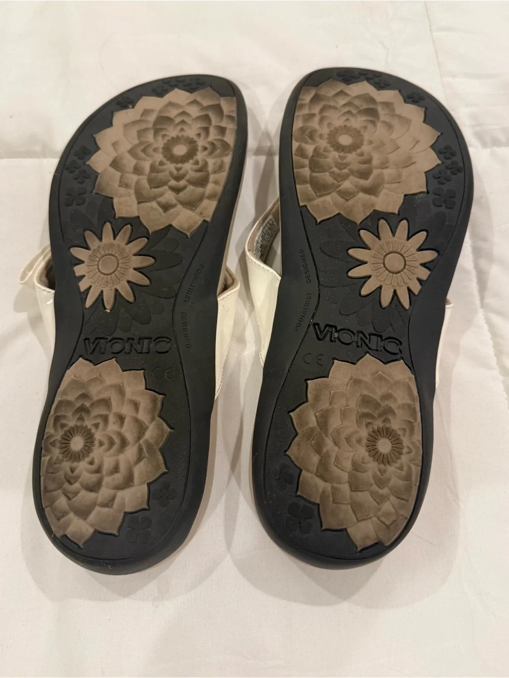 Vionic step into